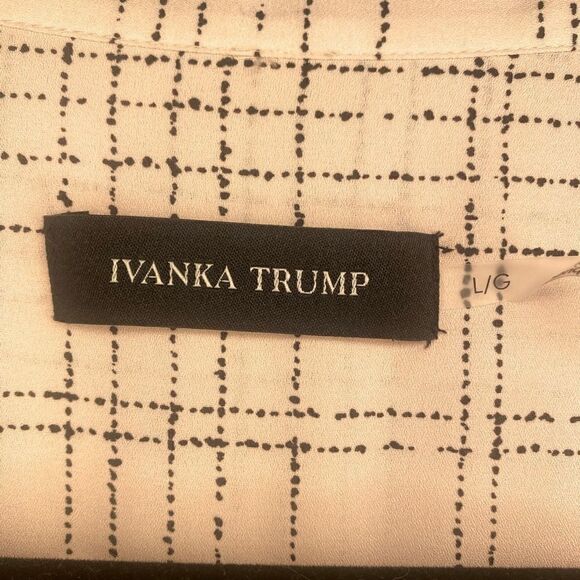 Ivanka Trump Pastel Pink Button Down Blouse - Picture 4 of 11